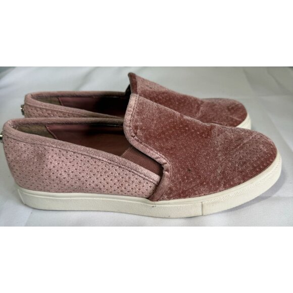 Steve Madden Zarayy Pink Blush Velour Slip-On Sneaker Flats Womens 7.5 Casual - Picture 2 of 11